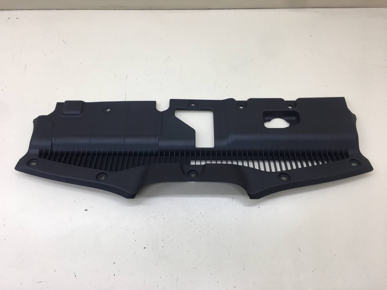 Кожух замка капота Subaru Tribeca (B9) 2004-2008