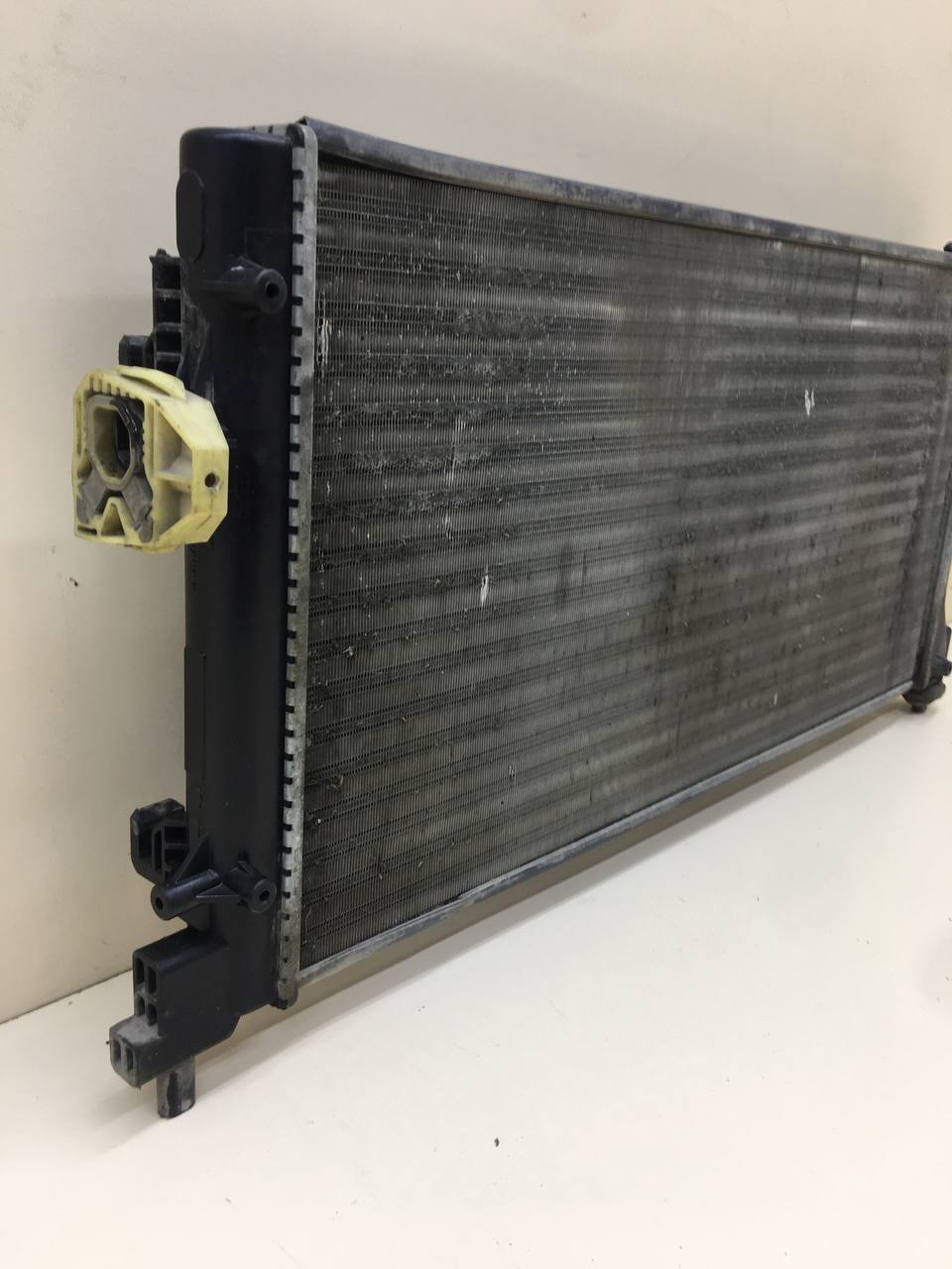 Радиатор охлаждения двигателя Volkswagen Polo (MK5) 2011-2020