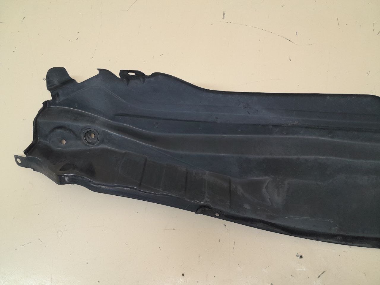 Водосток Hyundai Solaris (RB) 2010-2017 Водосток Hyundai Solaris (RB) 2010-2017