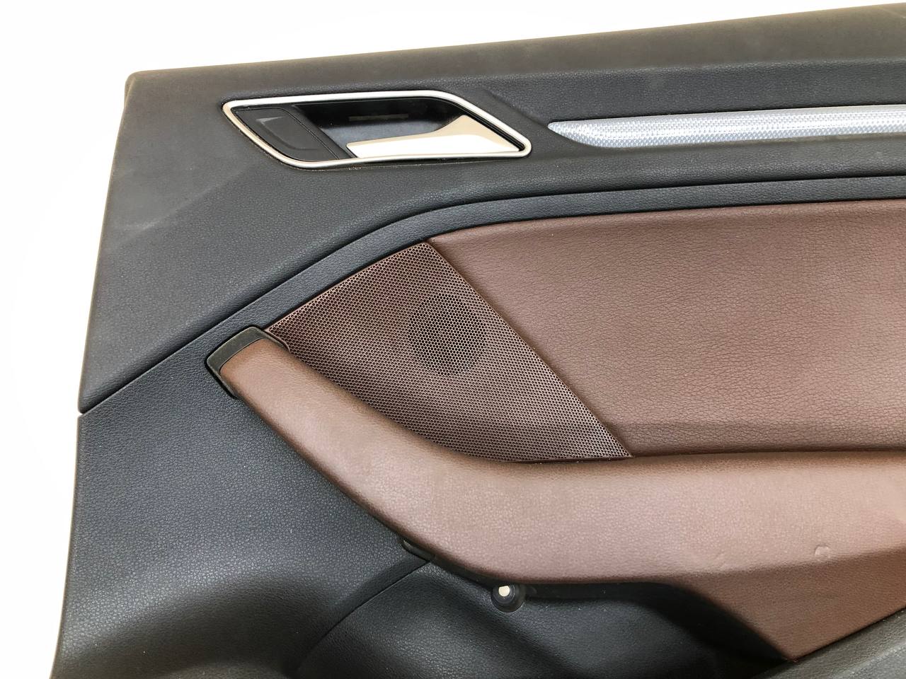 Обшивка двери задней левой Audi A3 (8V) 2013>