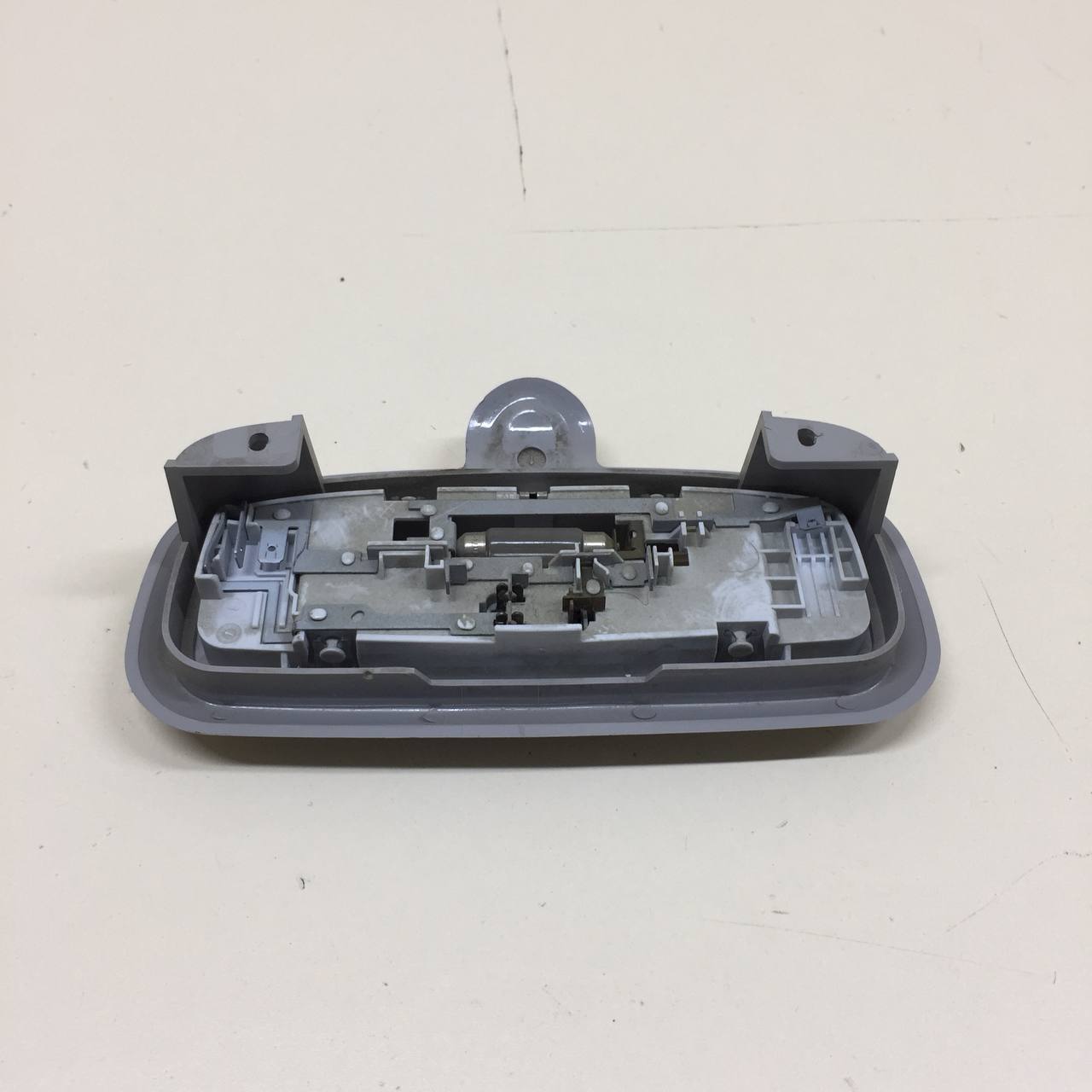 Плафон салонный Ford Fusion (JU) 2002-2012 Плафон салонный Ford Fusion (JU) 2002-2012