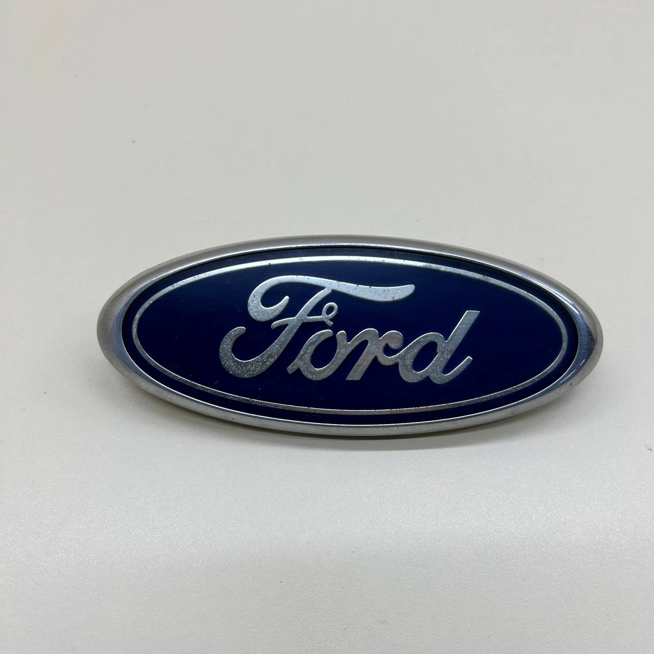 Эмблема Ford Focus 2 (DA) 2005-2008
