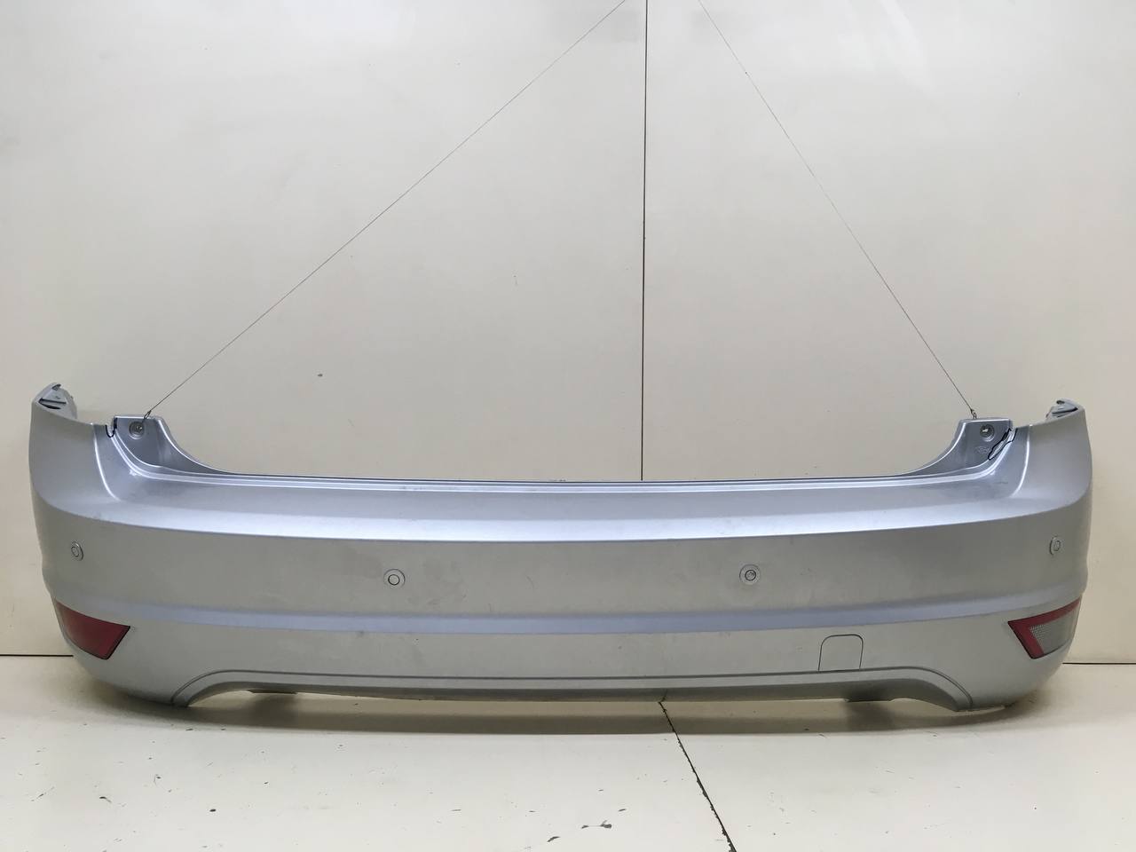 Бампер задний Ford Focus 2 (DB) 2008-2011 Бампер задний Ford Focus 2 (DB) 2008-2011