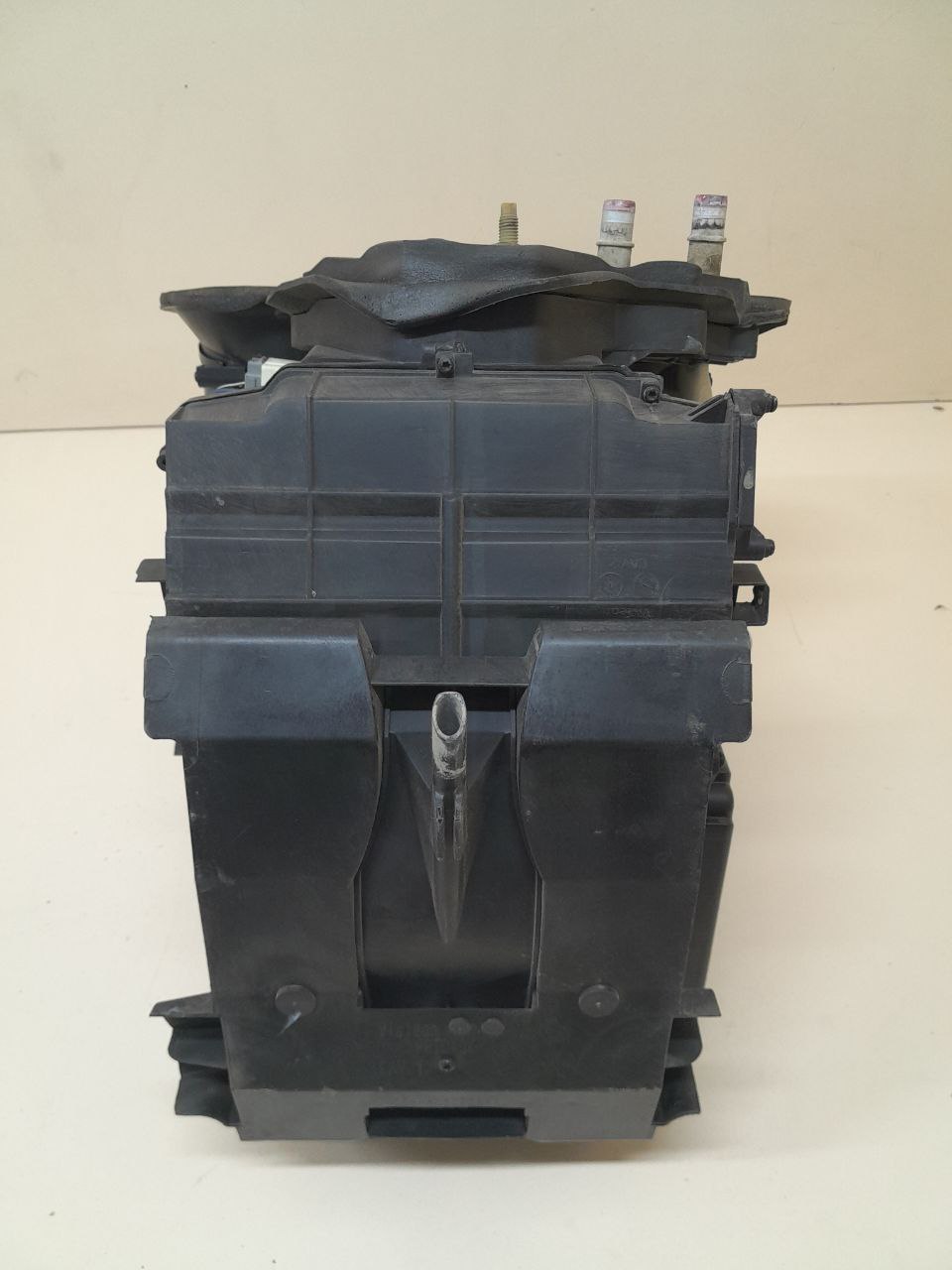 Корпус отопителя Ford Fiesta (MK5) 2002-2008 Корпус отопителя Ford Fiesta (MK5) 2002-2008