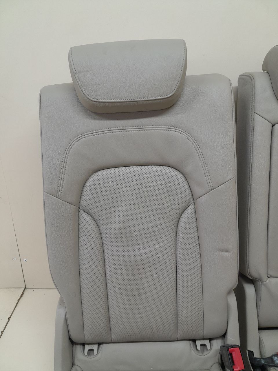 Сиденье заднее Audi Q5 (8R) 2008-2017 Сиденье заднее Audi Q5 (8R) 2008-2017