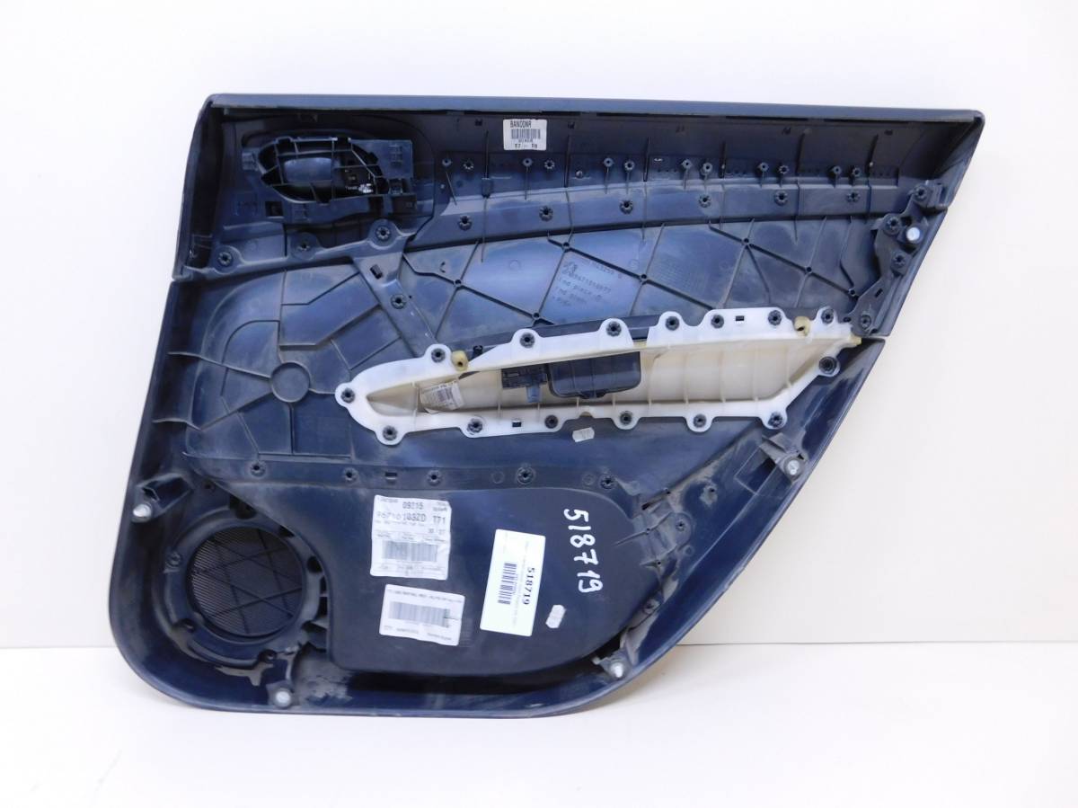 Обшивка двери задней левой Peugeot 308 2007>