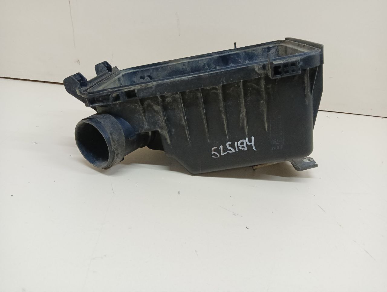 Корпус воздушного фильтра Toyota Camry (XV40) 2006-2011 Корпус воздушного фильтра Toyota Camry (XV40) 2006-2011