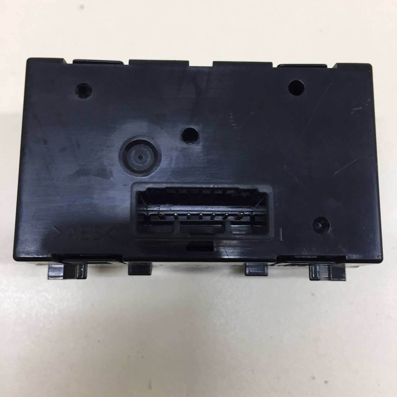 Часы Toyota Corolla E180 2013-2019 Часы Toyota Corolla E180 2013-2019