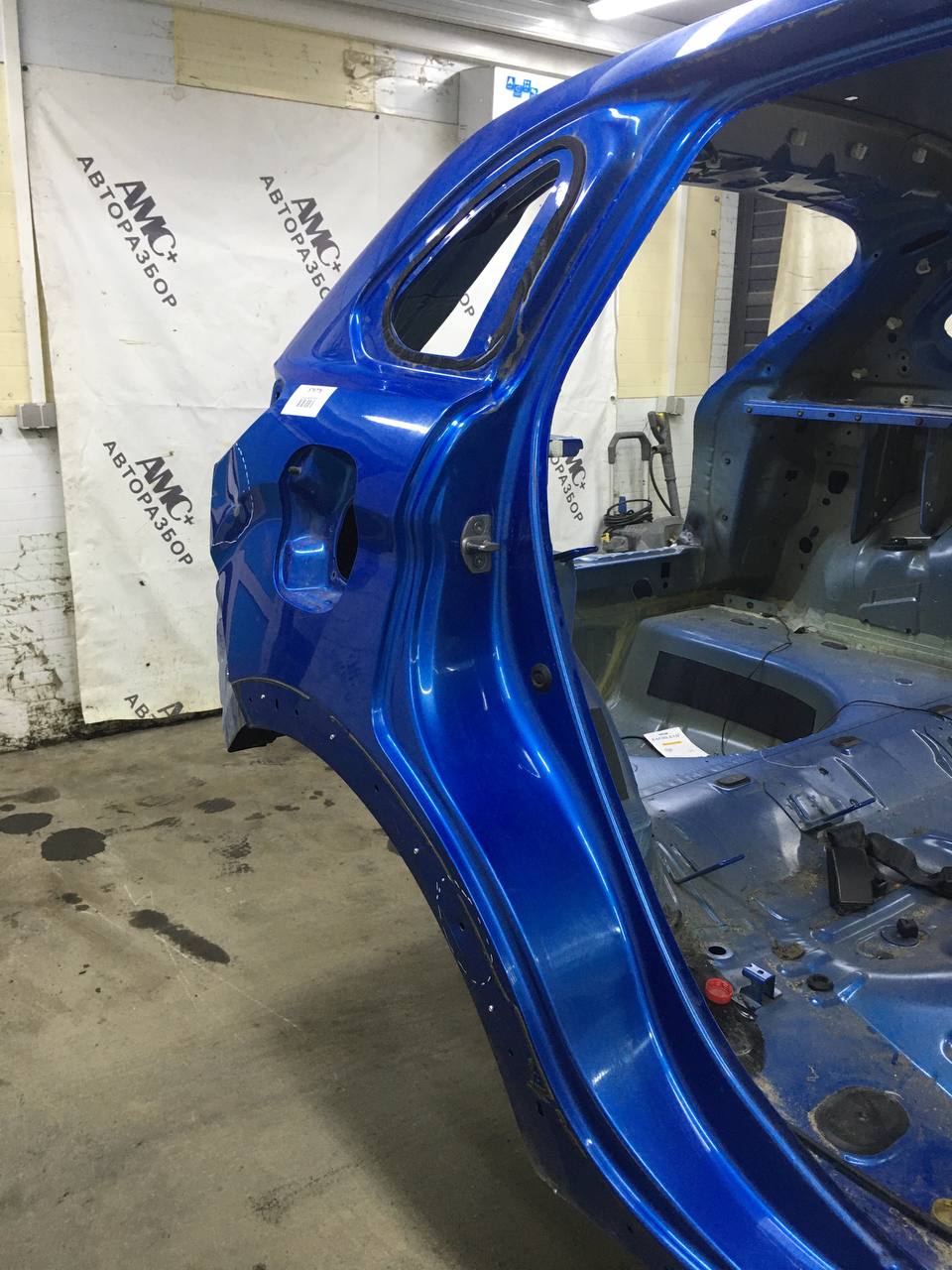 Крыло заднее правое Lada  X-RAY Cross 2018 >