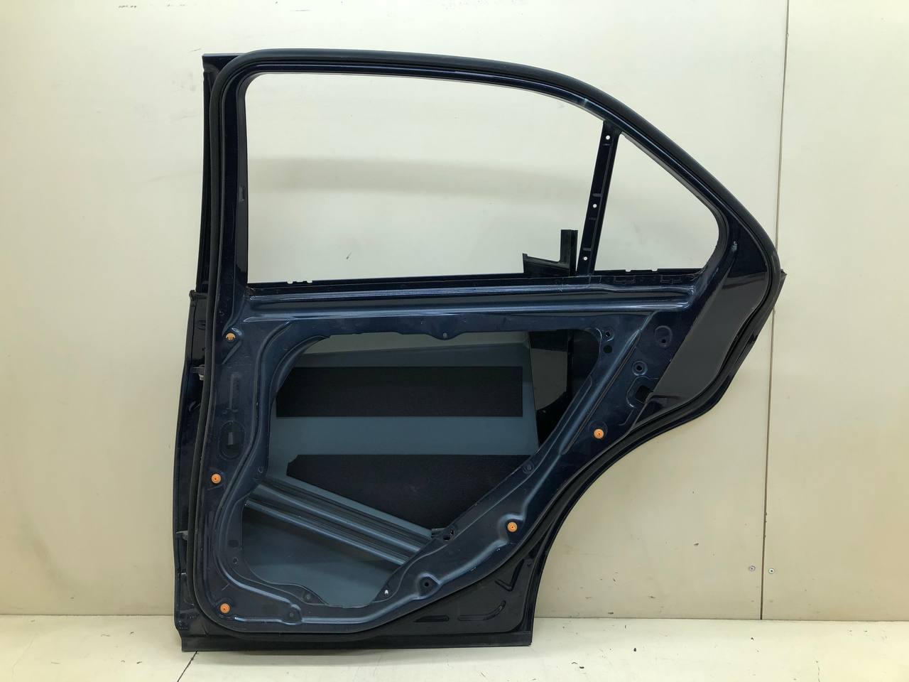 Дверь задняя правая Mercedes-Benz E-Class (W212/S212/C207/A207) 2009-2016 Дверь задняя правая Mercedes-Benz E-Class (W212/S212/C207/A207) 2009-2016