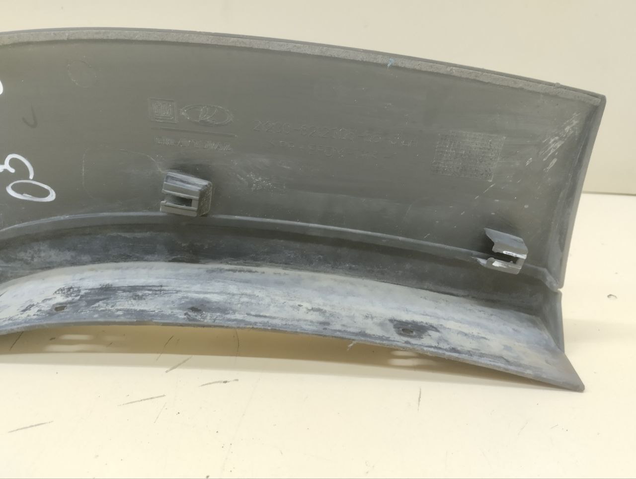 Накладка заднего крыла левого Chevrolet Niva 2009-2020