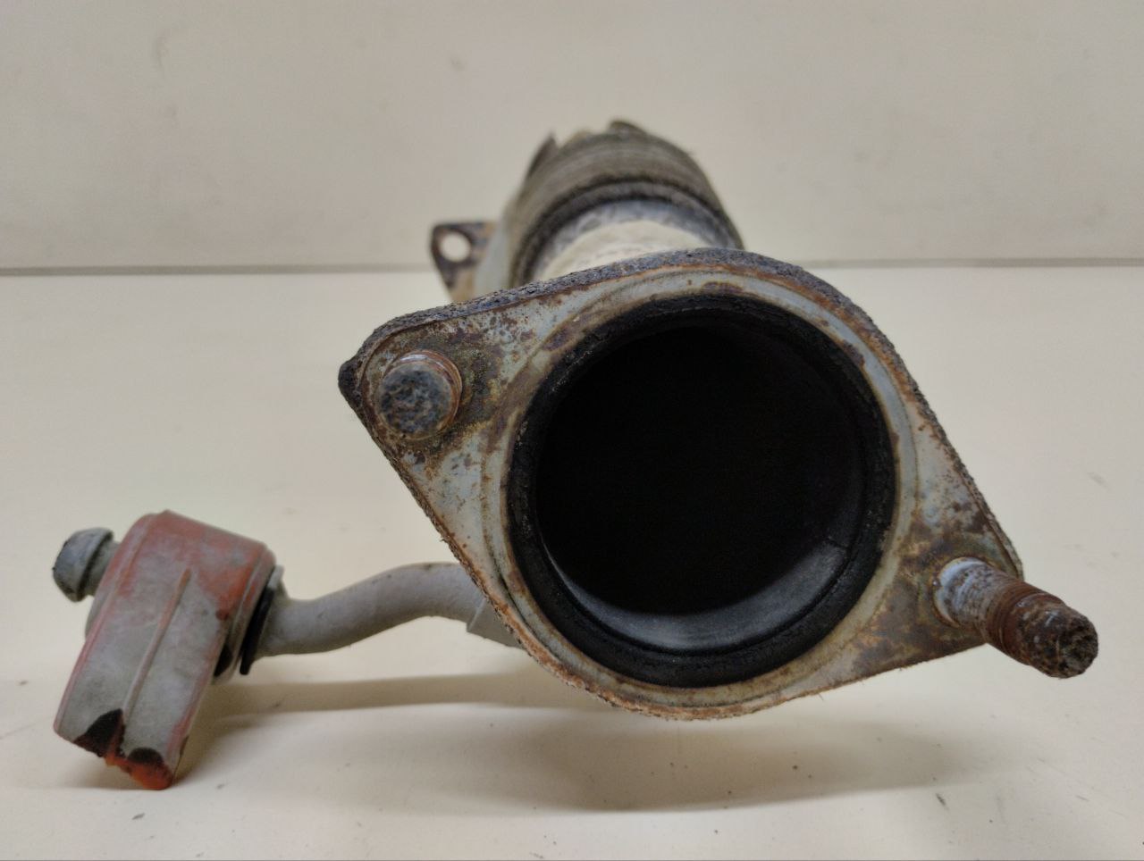 Приемная труба глушителя Hyundai Sonata 6 (YF) 2010-2014