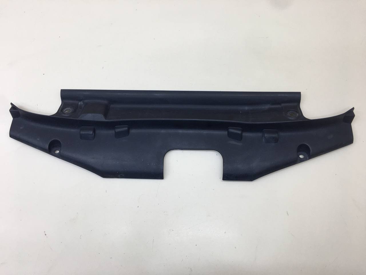 Кожух замка капота Nissan Primera (P12) 2002-2007