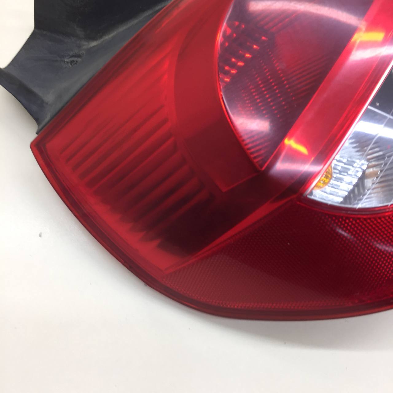 Фонарь задний левый Renault Clio (3) 2005-2012