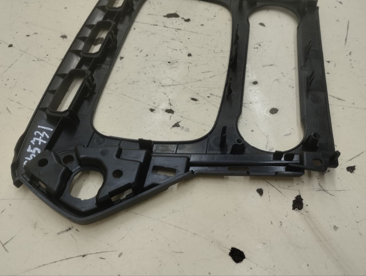 Рамка магнитолы Ford Mondeo 4 2007-2015