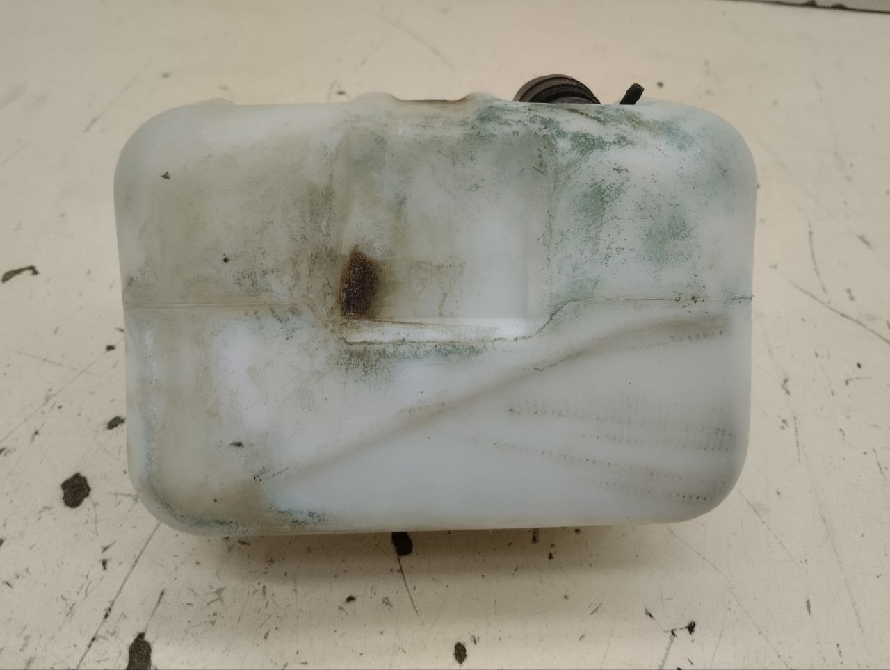 Бачок омывателя Chevrolet Niva 2009-2020