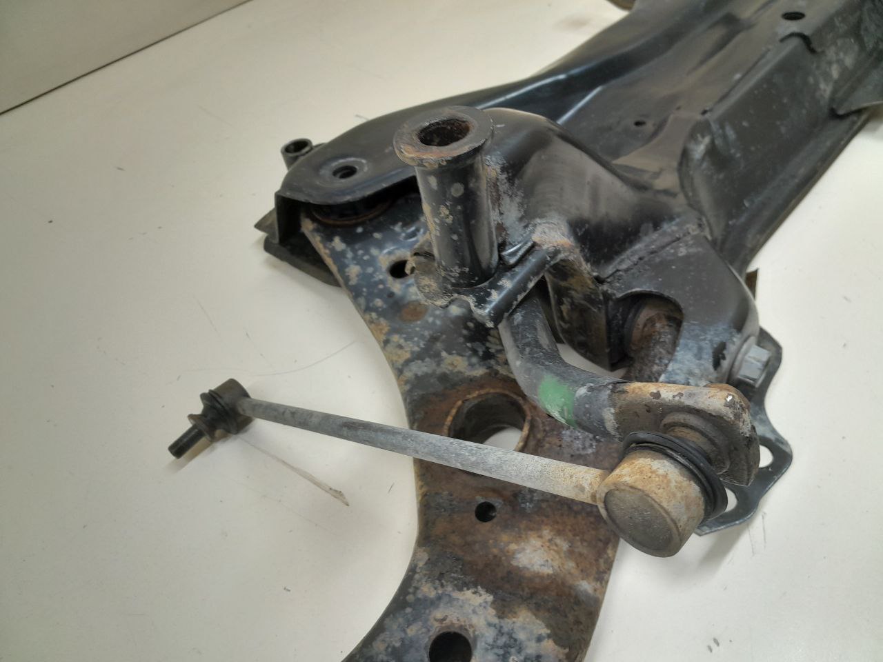 Балка подмоторная Toyota Auris (E150) 2006-2012 Балка подмоторная Toyota Auris (E150) 2006-2012