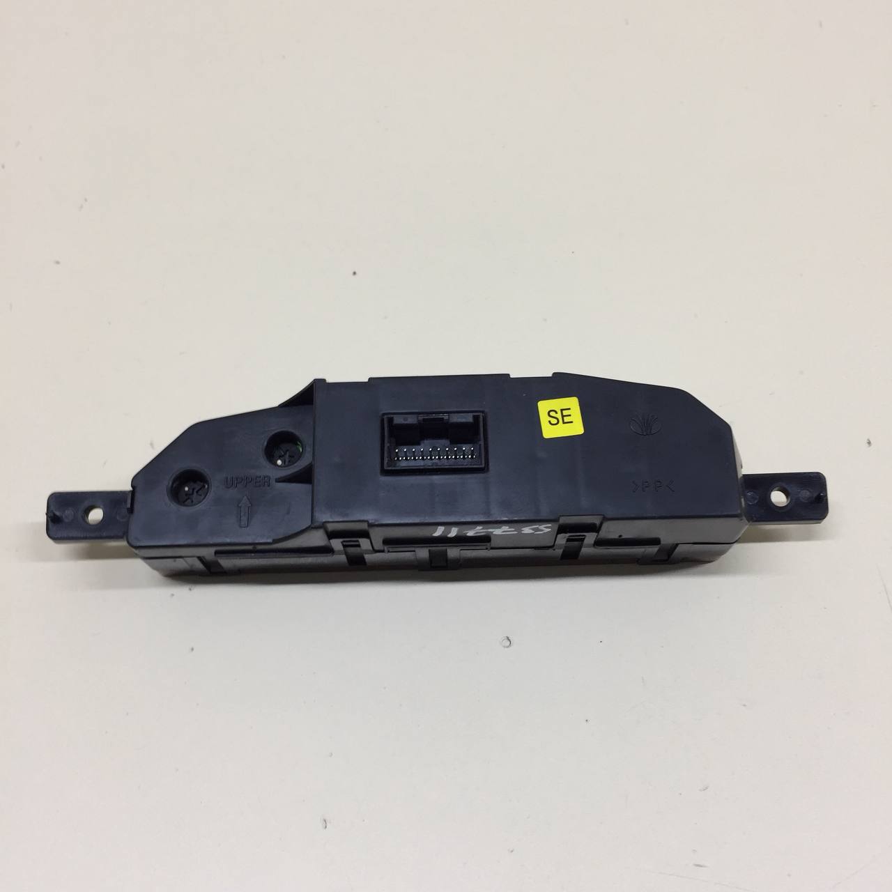 Часы Chevrolet Aveo T200 2003-2008 Часы Chevrolet Aveo T200 2003-2008