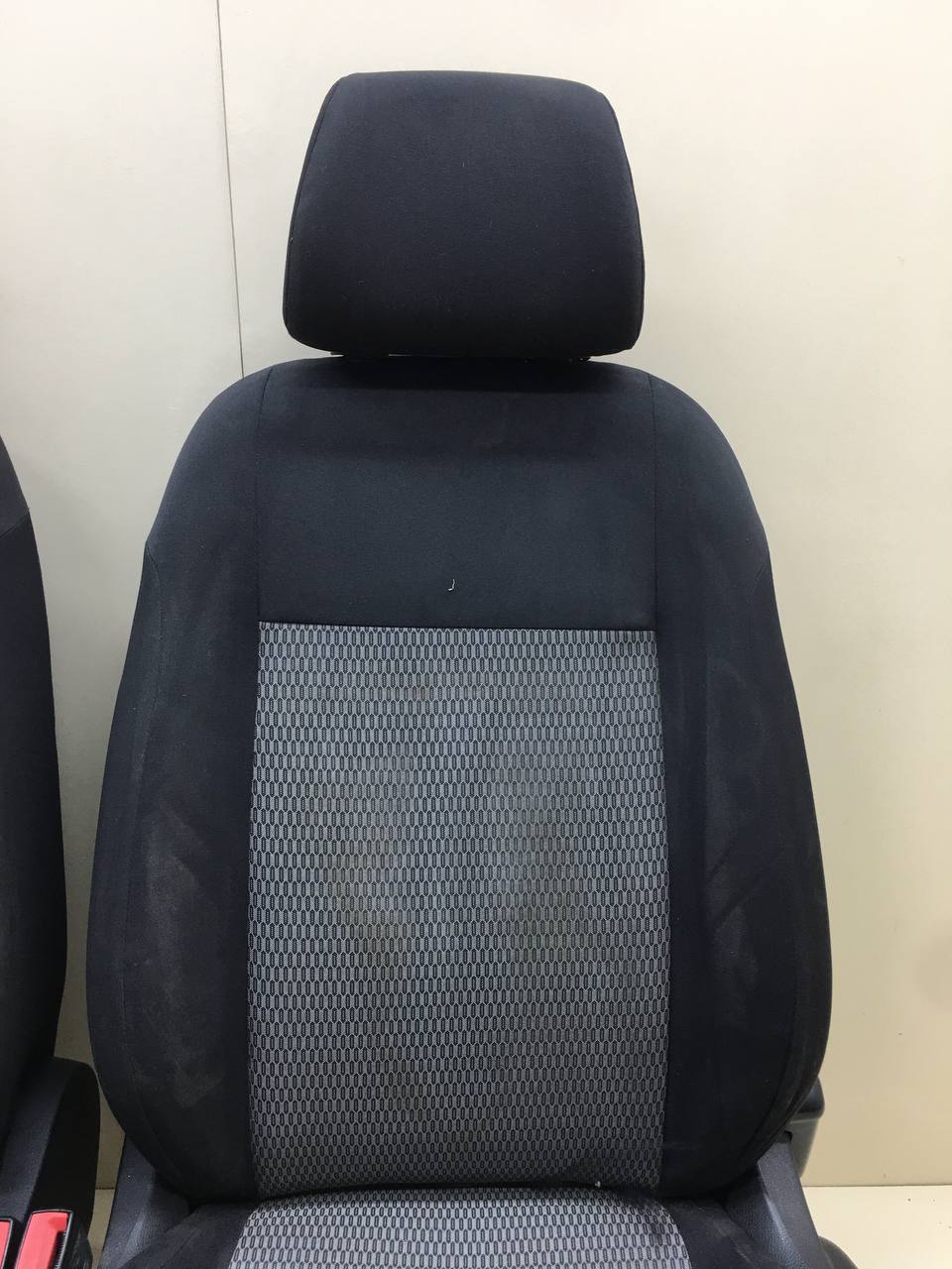Сиденье (комплект) Volkswagen Polo (MK5) 2011-2020 Сиденье (комплект) Volkswagen Polo (MK5) 2011-2020