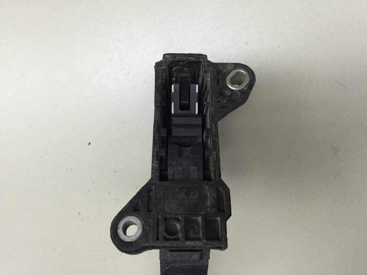 Педаль газа Toyota Auris (E150) 2006-2012