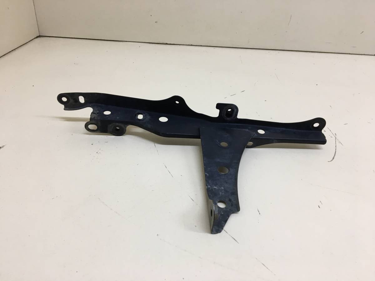 Кронштейн замка капота Lexus GX460 2009-2022