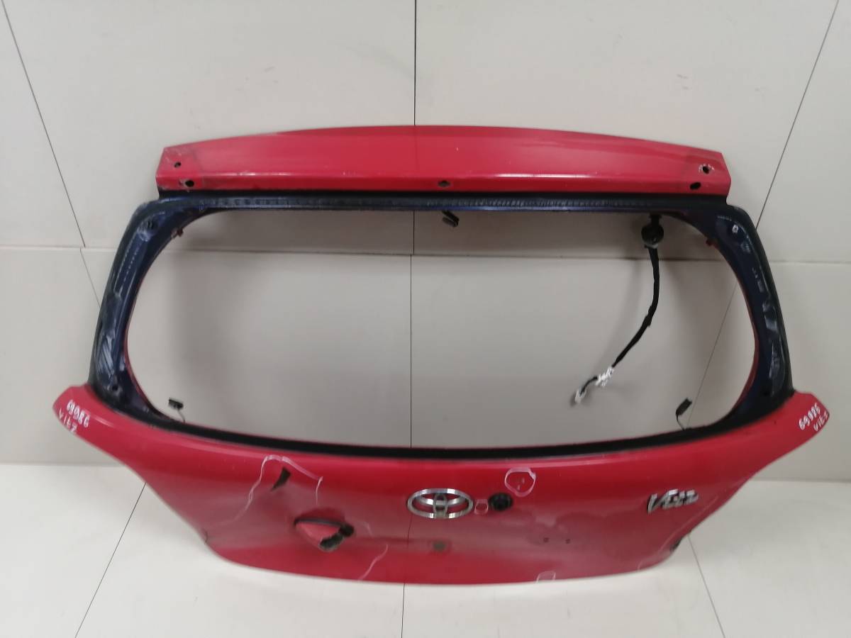 Дверь багажника Toyota Vitz (P10) 1999-2005 Дверь багажника Toyota Vitz (P10) 1999-2005