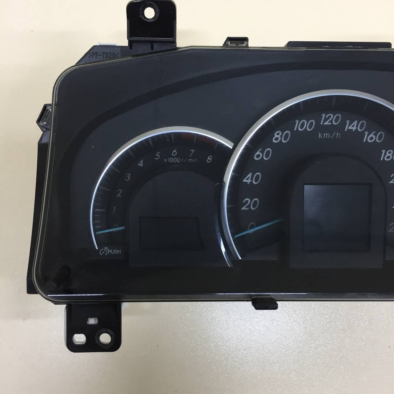 Панель приборов Toyota Camry (XV50) 2011-2017 Панель приборов Toyota Camry (XV50) 2011-2017