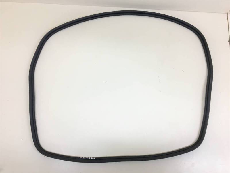 Уплотнитель багажника BMW 1-series E87/E81 2004-2011