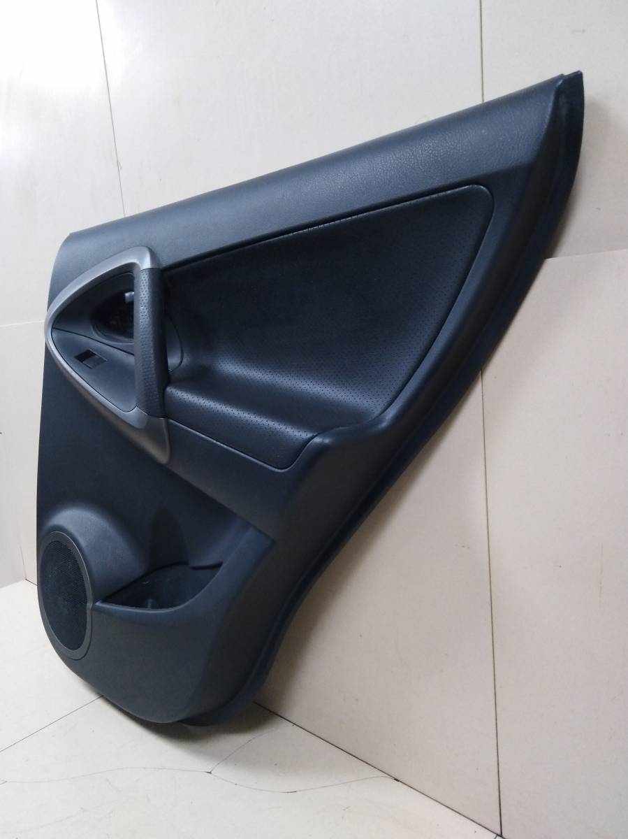 Обшивка двери задней правой Toyota Rav 4 (A30) 2006-2013
