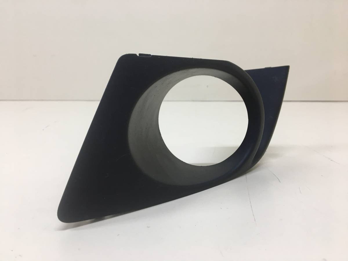 Рамка противотуманной фары левой Subaru Legacy (B13) 2003-2009