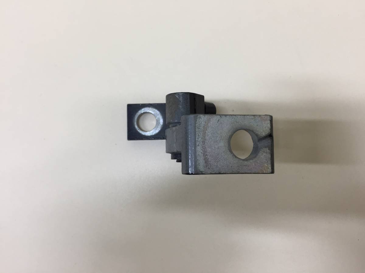 Петля двери Volkswagen Polo (MK5) 2011-2020