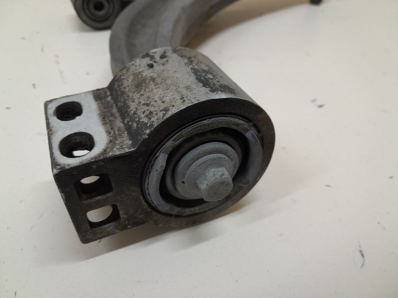 Рычаг передний левый Chevrolet Cruze (J300) 2009-2016