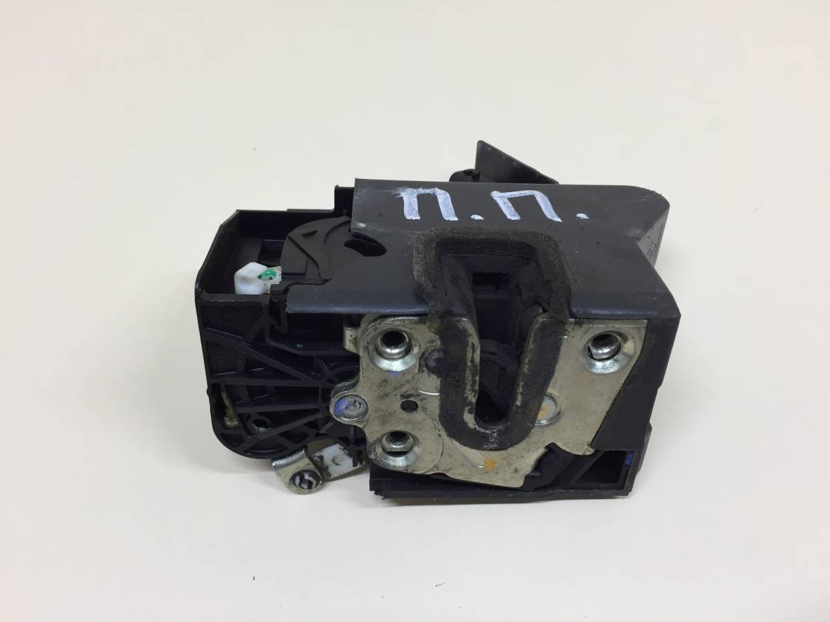 Замок двери передней правой Renault Logan (2) 2014>