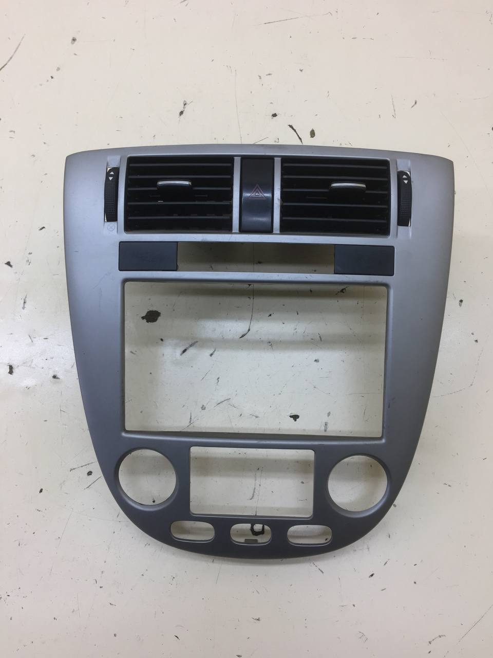 Накладка декоративная Chevrolet Lacetti (J200) 2003-2013 Накладка декоративная Chevrolet Lacetti (J200) 2003-2013