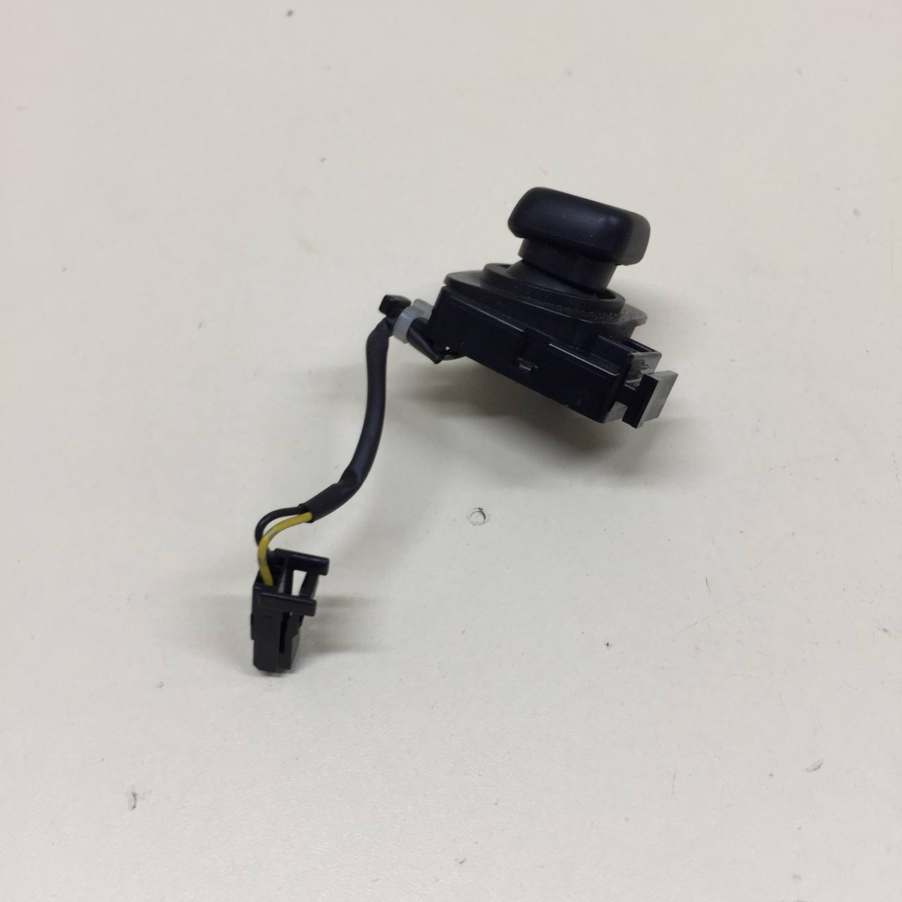 Кнопка многофункциональная Lexus RX 350 /450h (XL10) 2009-2015