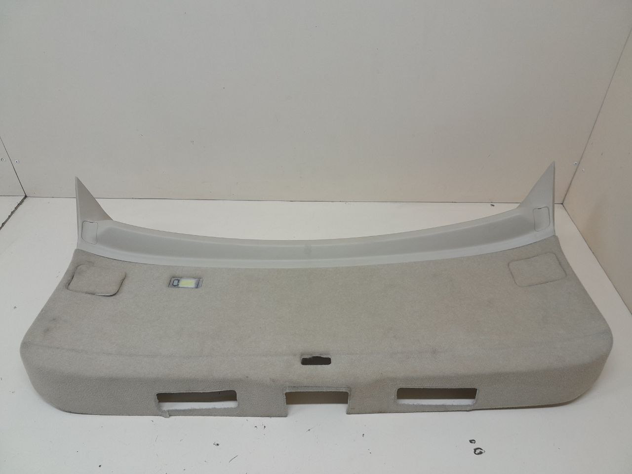 Обшивка двери багажника Lexus RX 350 /450h (XL10) 2009-2015 Обшивка двери багажника Lexus RX 350 /450h (XL10) 2009-2015