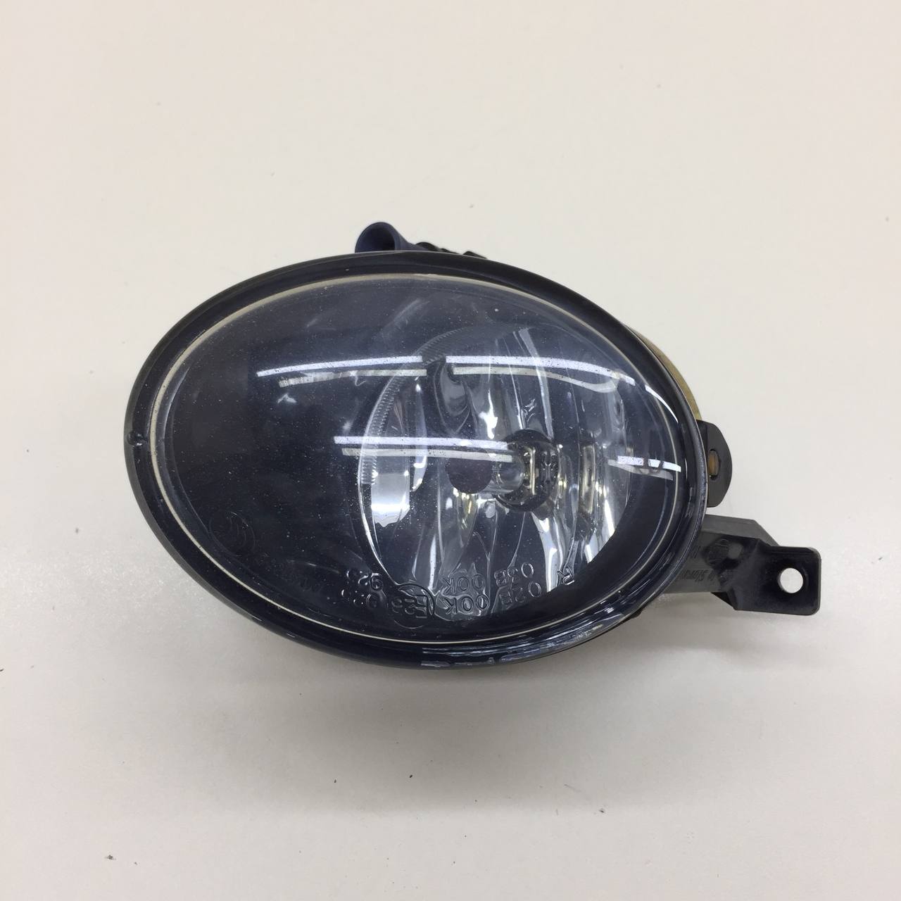 Фара противотуманная правая Volkswagen Jetta (A6) 2010-2019 Фара противотуманная правая Volkswagen Jetta (A6) 2010-2019
