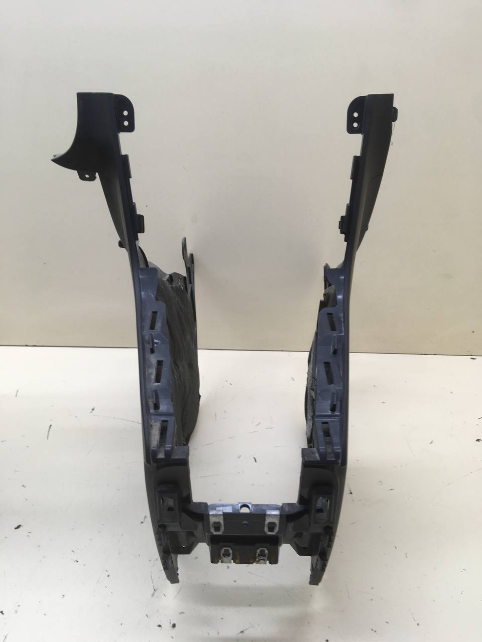 Консоль центральная Chevrolet Captiva (C140) 2011-2016 Консоль центральная Chevrolet Captiva (C140) 2011-2016